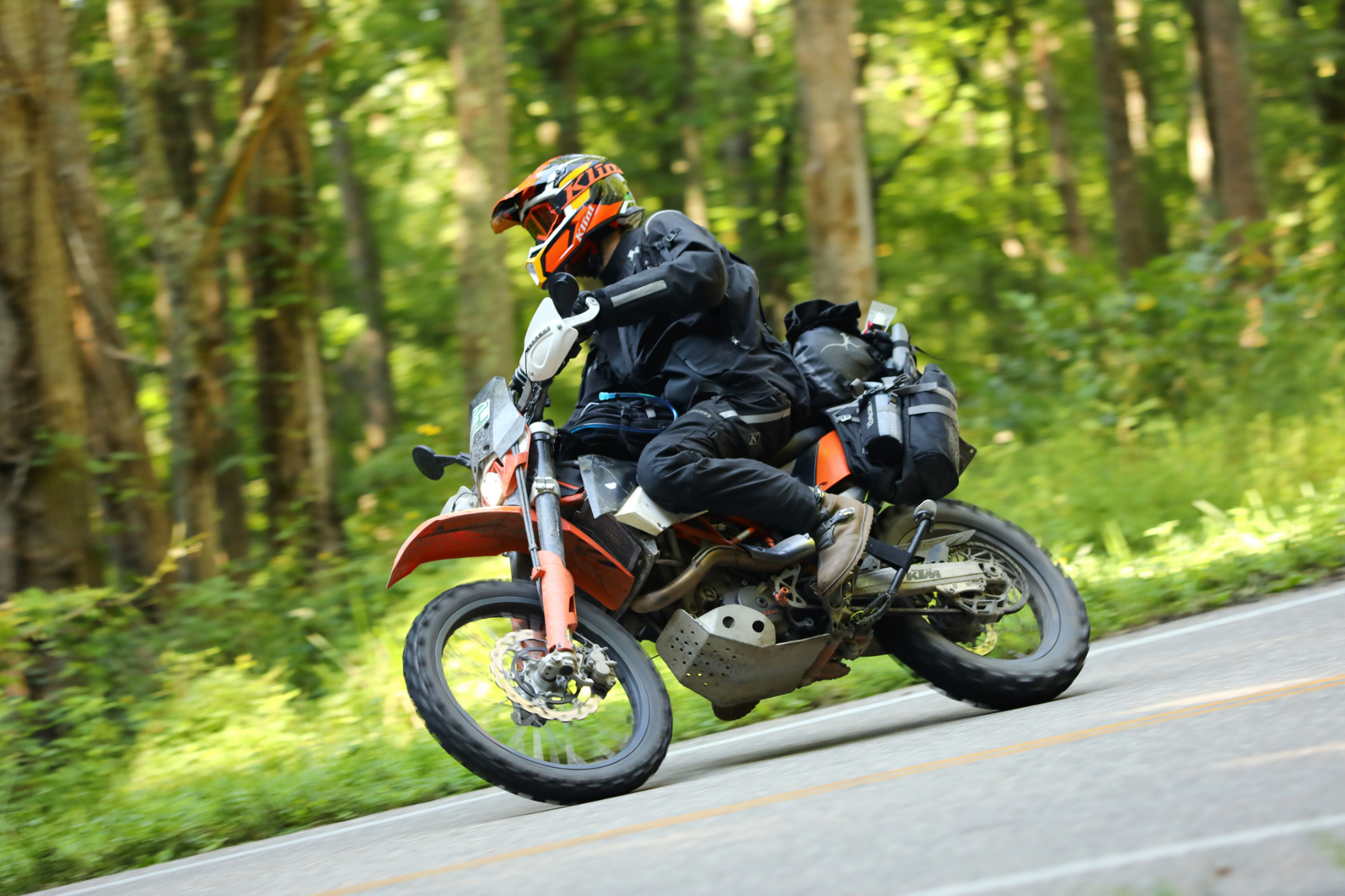 Riding Tail of the Dragon